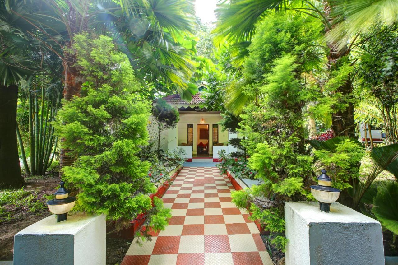 Gokulam Grand Resort & Spa, Coorg Kushalnagar Luaran gambar