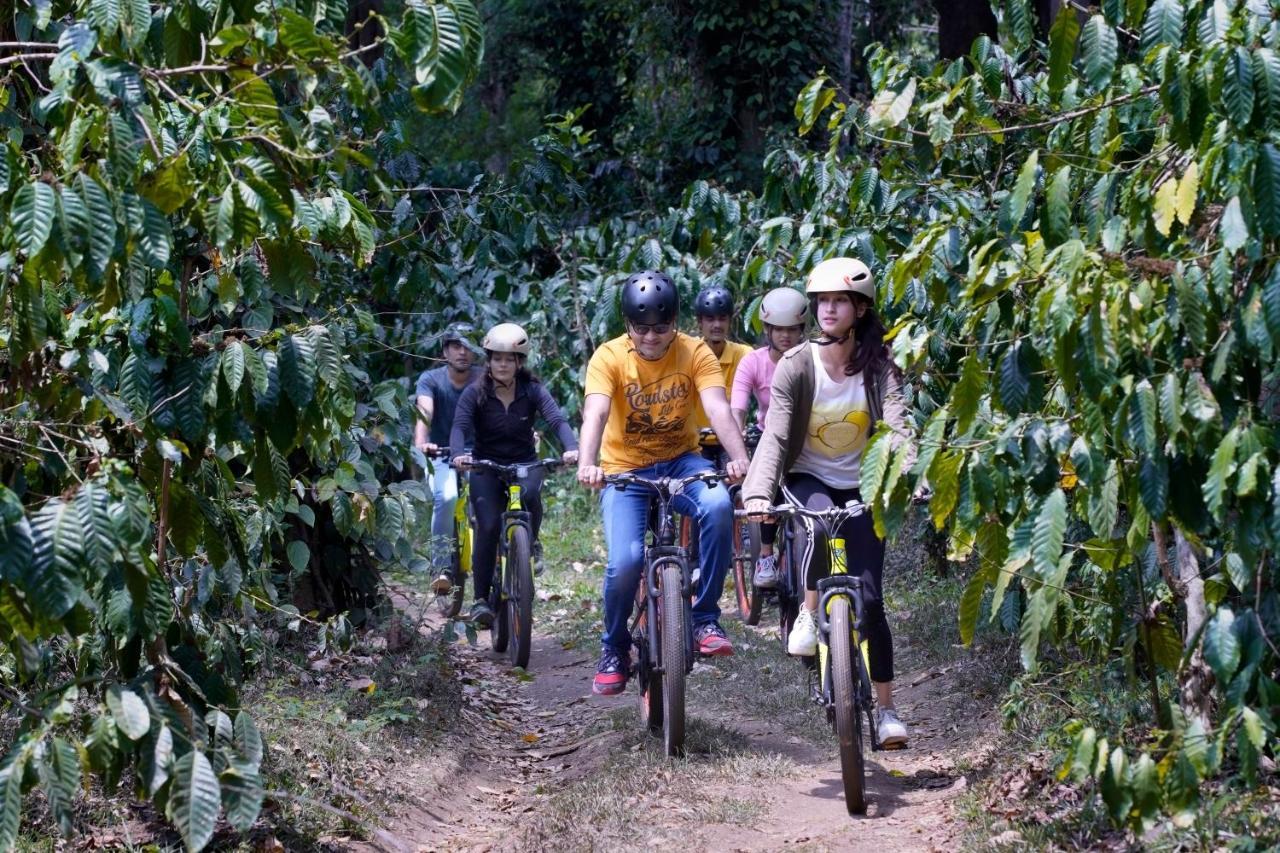 Gokulam Grand Resort & Spa, Coorg Kushalnagar Luaran gambar